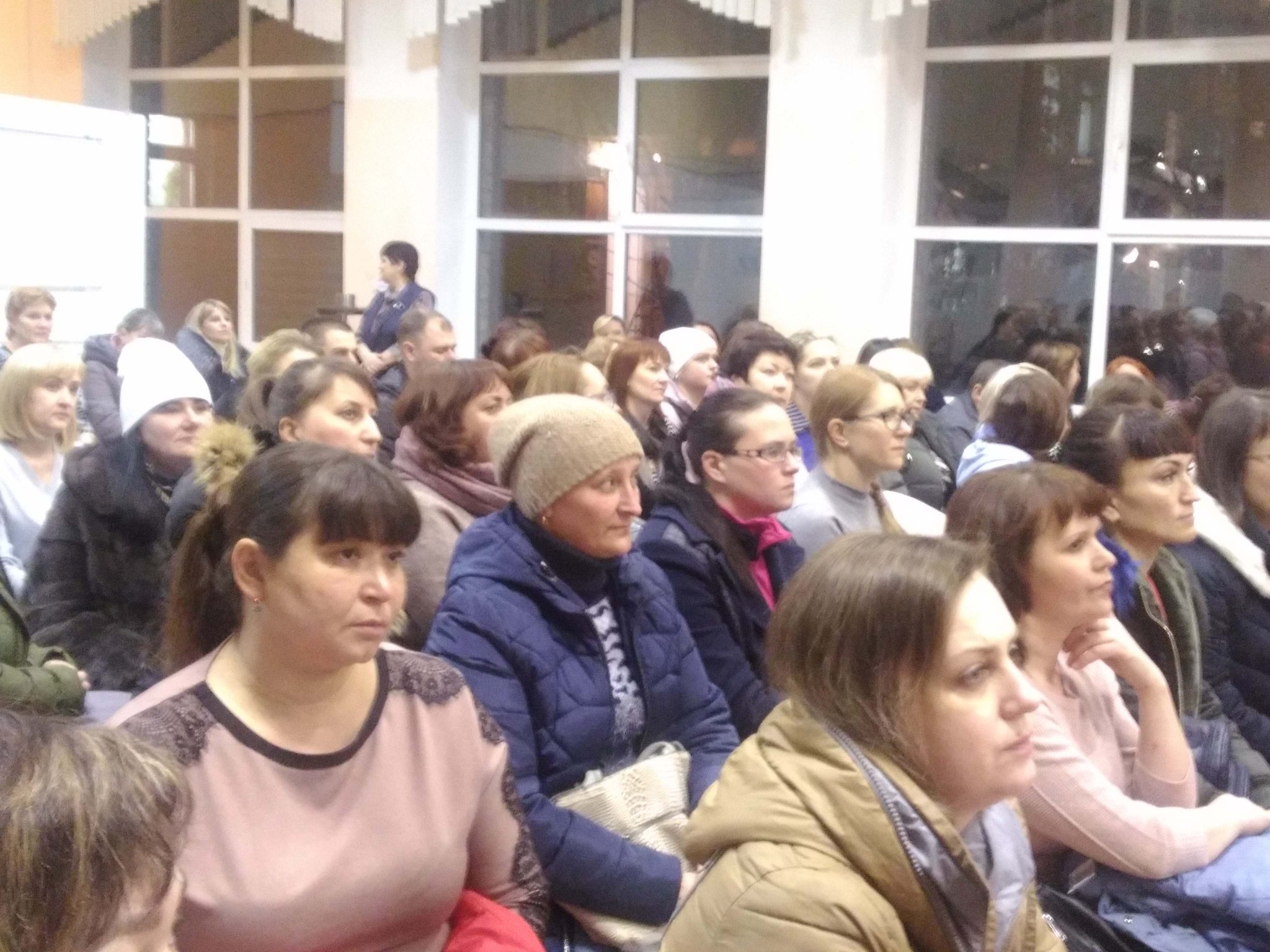 круглый стол бизнес. оперативное совещание. предотвратить собрание. совещание человечки. предотвратить собрание.